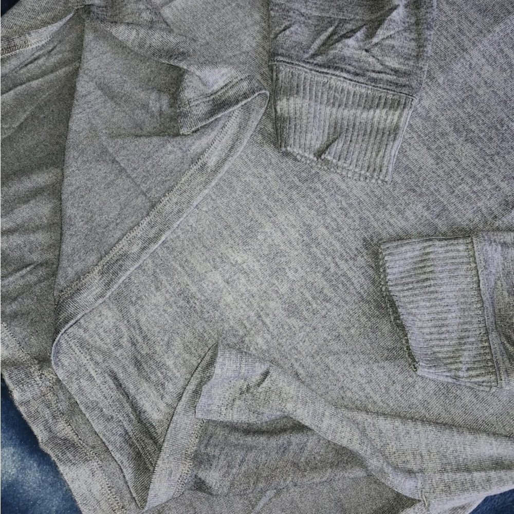 Abercrombie and Fitch Boyfriend Tee size Large NWT - Picture 4 of 5